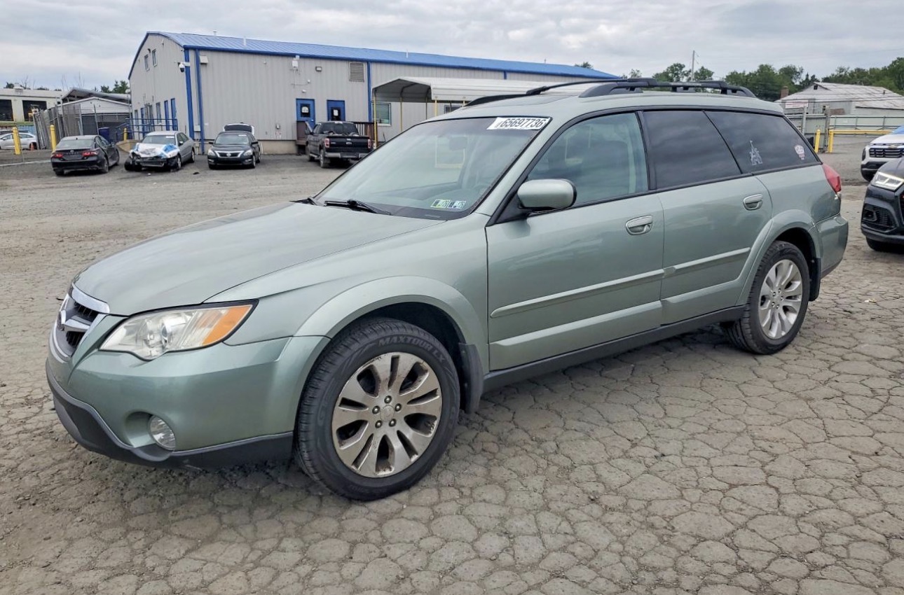 2009 Subaru Outback — front driver-side view